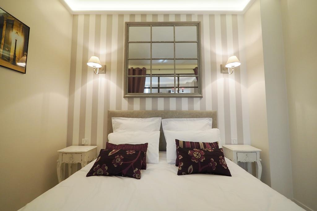 Saint Germain Elegant Chicsuites Paris Room photo