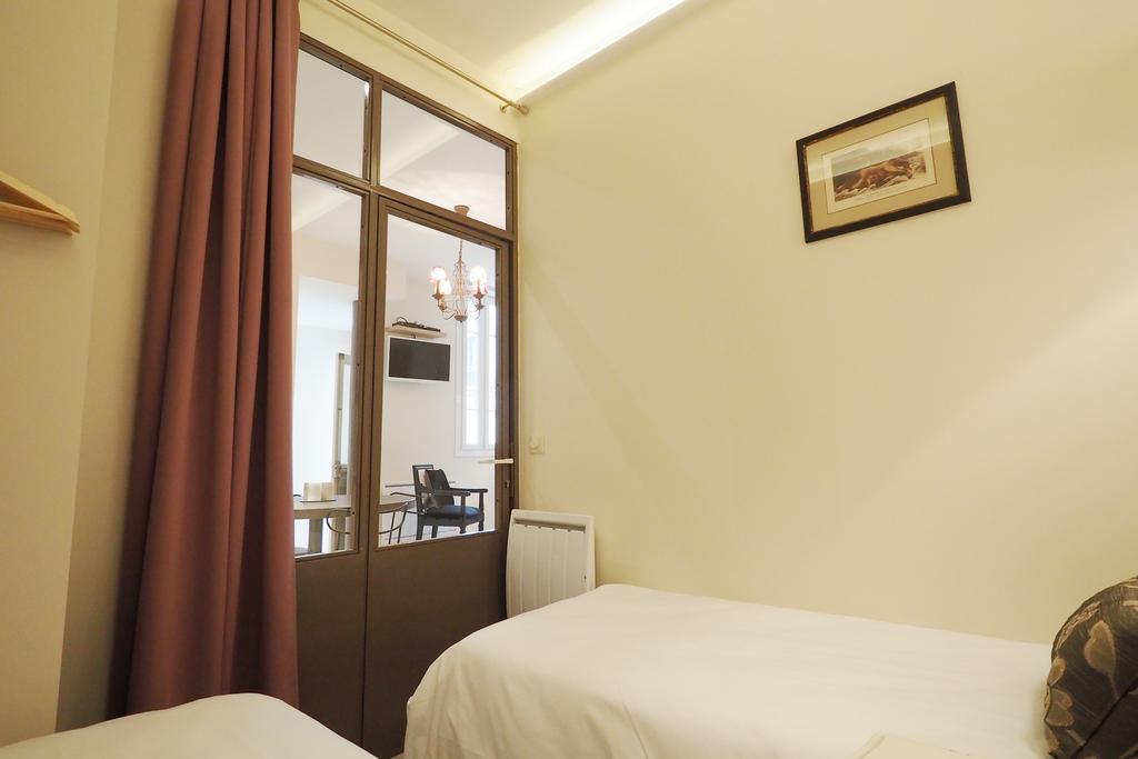 Saint Germain Elegant Chicsuites Paris Room photo