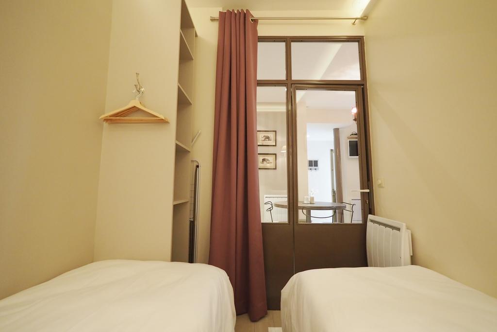 Saint Germain Elegant Chicsuites Paris Room photo